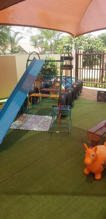 Mookgophong Africas Eden Guesthouse מראה חיצוני תמונה