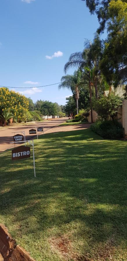 Mookgophong Africas Eden Guesthouse מראה חיצוני תמונה