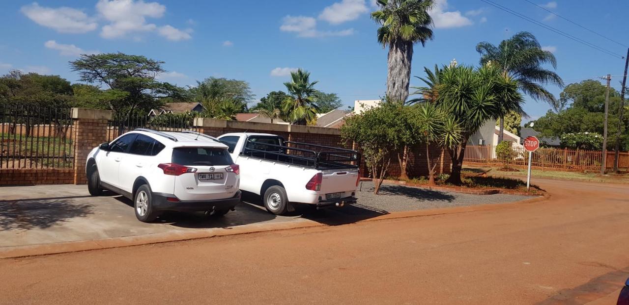 Mookgophong Africas Eden Guesthouse מראה חיצוני תמונה