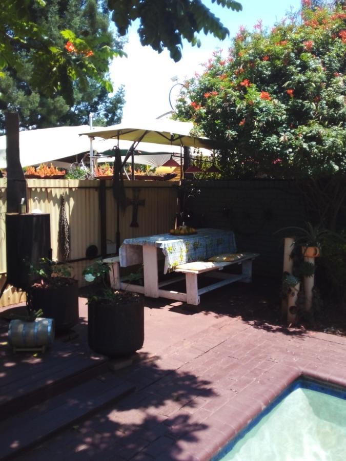 Mookgophong Africas Eden Guesthouse מראה חיצוני תמונה