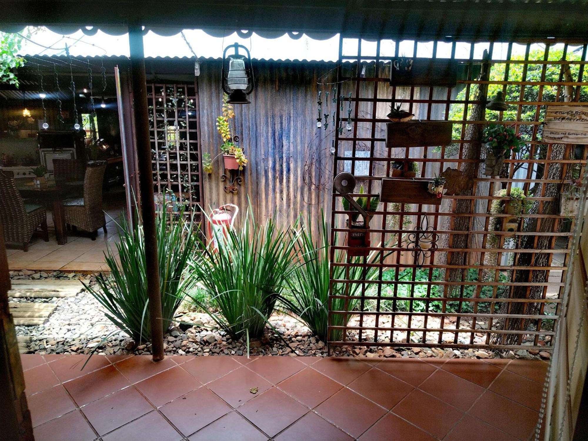 Mookgophong Africas Eden Guesthouse מראה חיצוני תמונה
