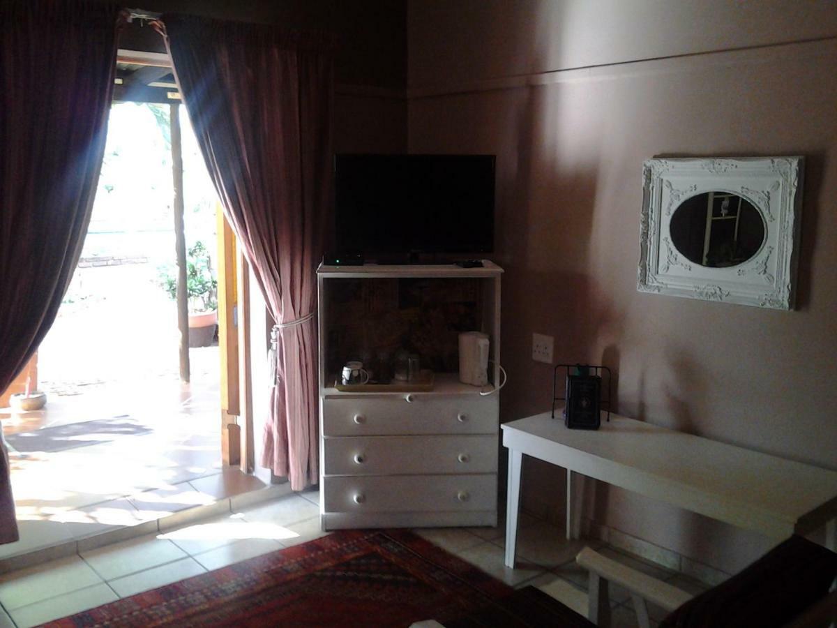 Mookgophong Africas Eden Guesthouse מראה חיצוני תמונה